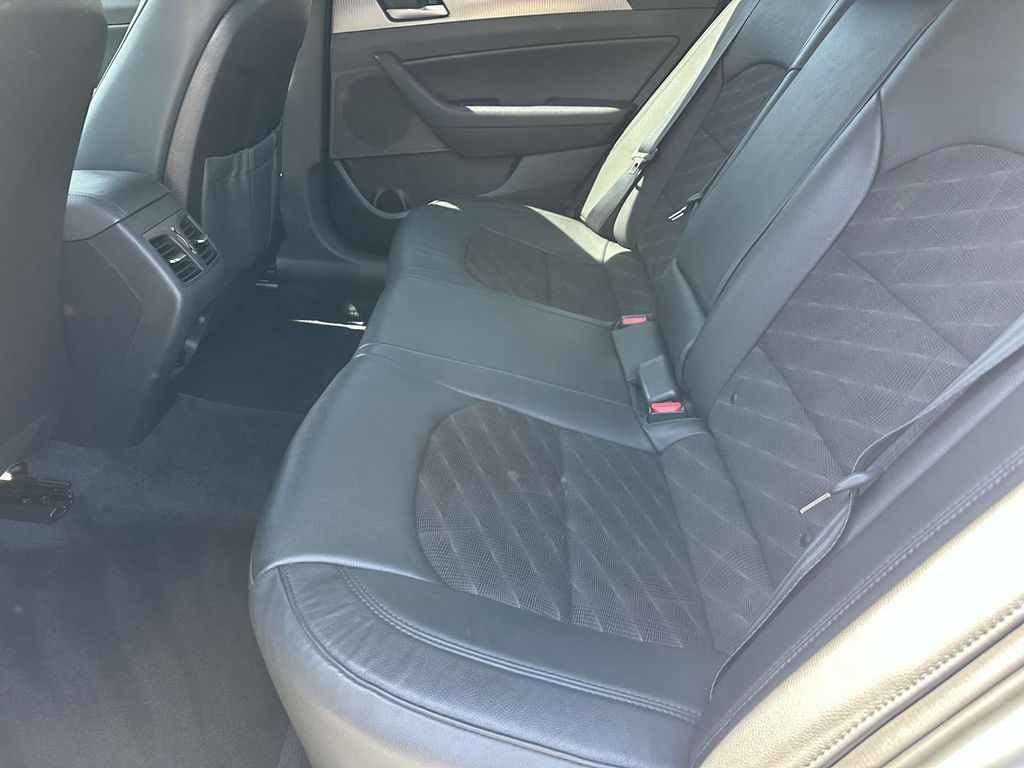 2019 Hyundai Sonata Sport 23