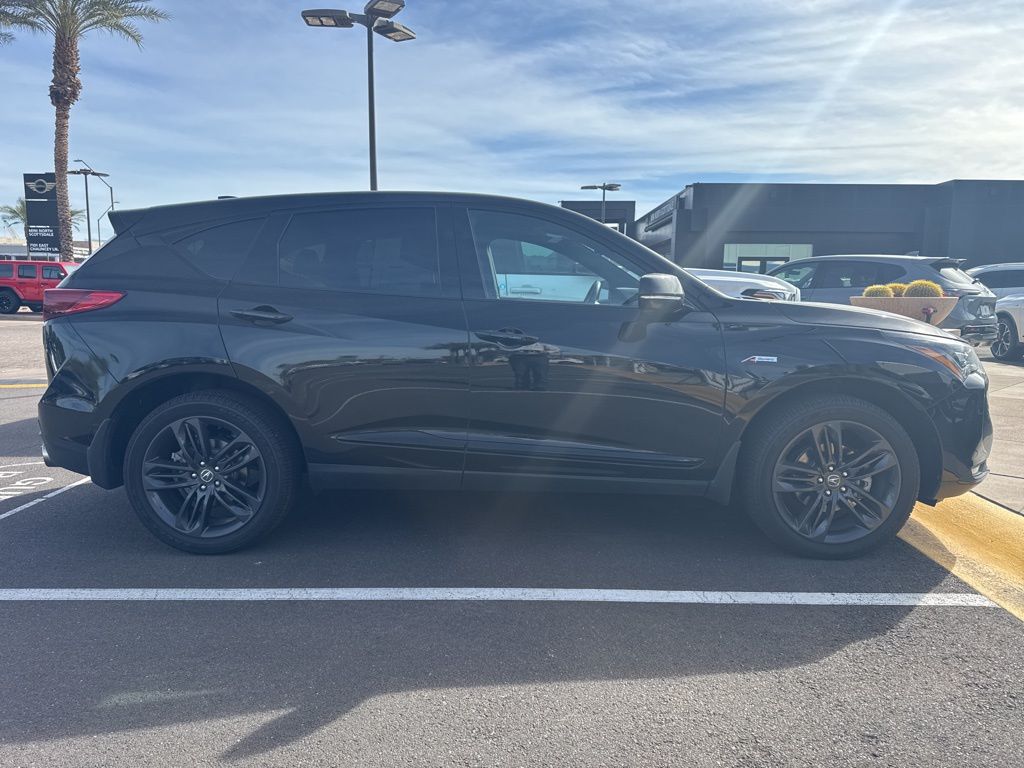 Thumbnail: 2024 Acura RDX - 4