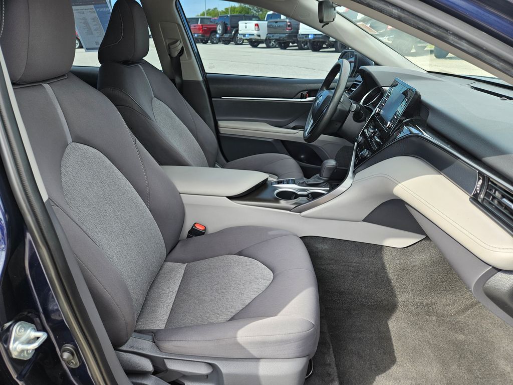 Used 2021 Toyota Camry Hybrid Sedan