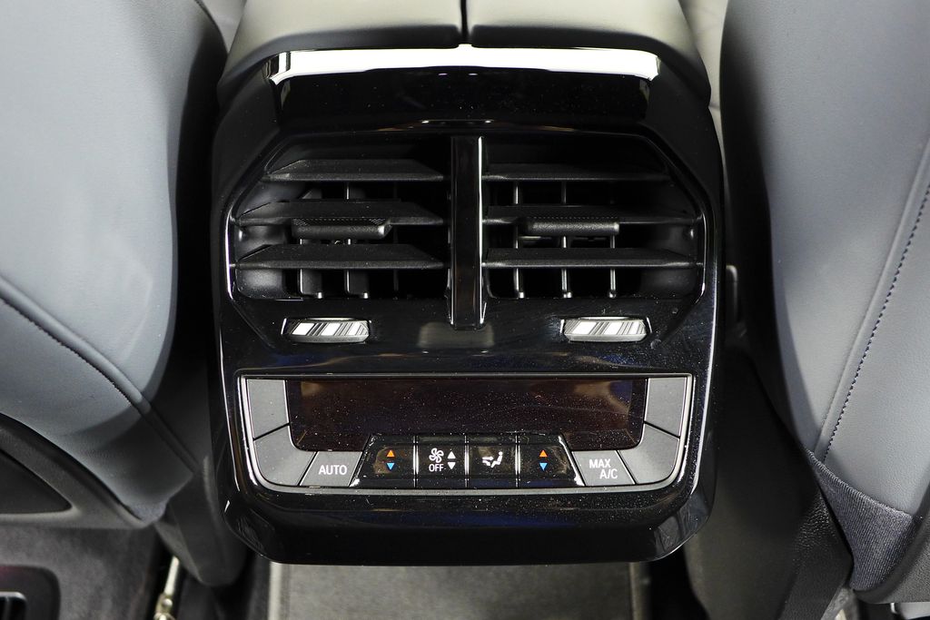 Thumbnail: 2024 BMW iX - 23