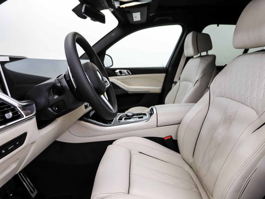 Thumbnail: 2026 BMW X5 - 11