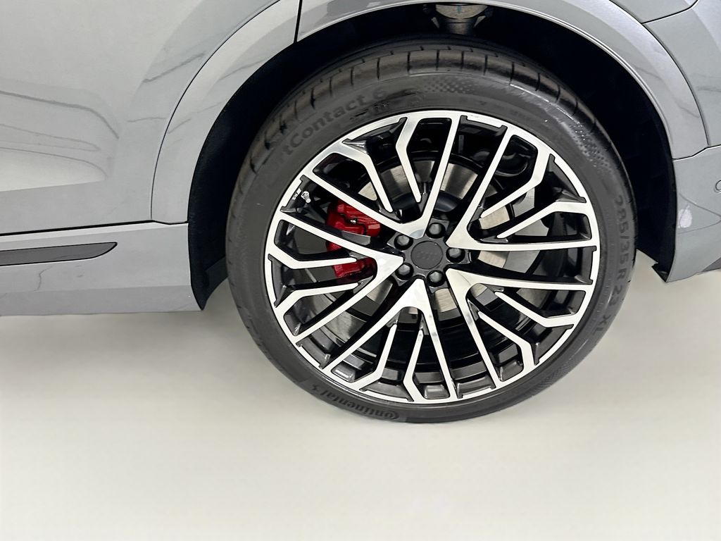 Thumbnail: 2026 Audi SQ8 - 30