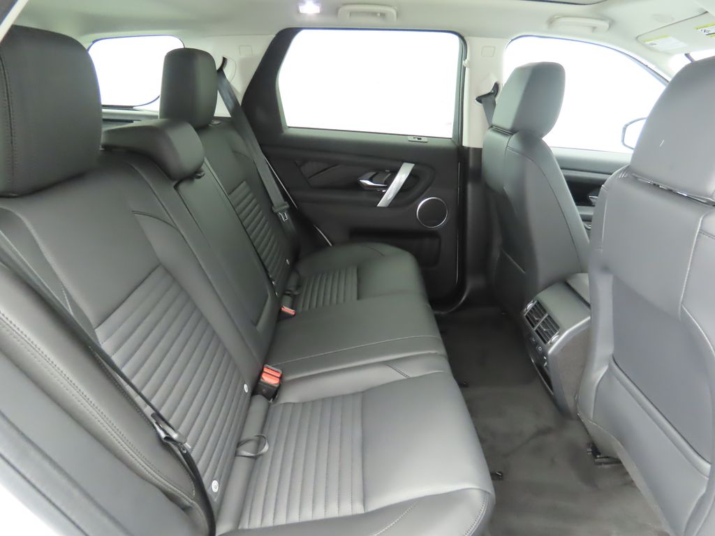 Thumbnail: 2025 Land Rover Discovery Sport - 23