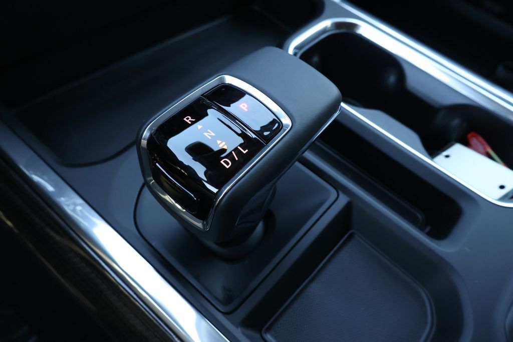 Thumbnail: 2026 Chevrolet Silverado 1500 - 30