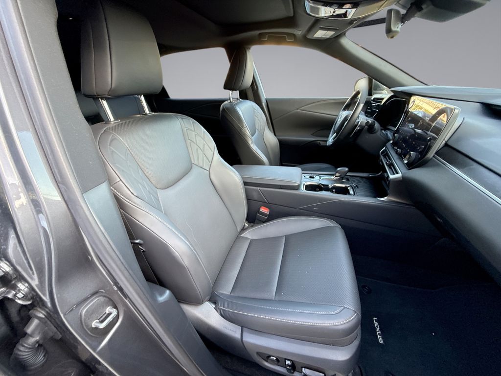 Thumbnail: 2025 Lexus RX - 16