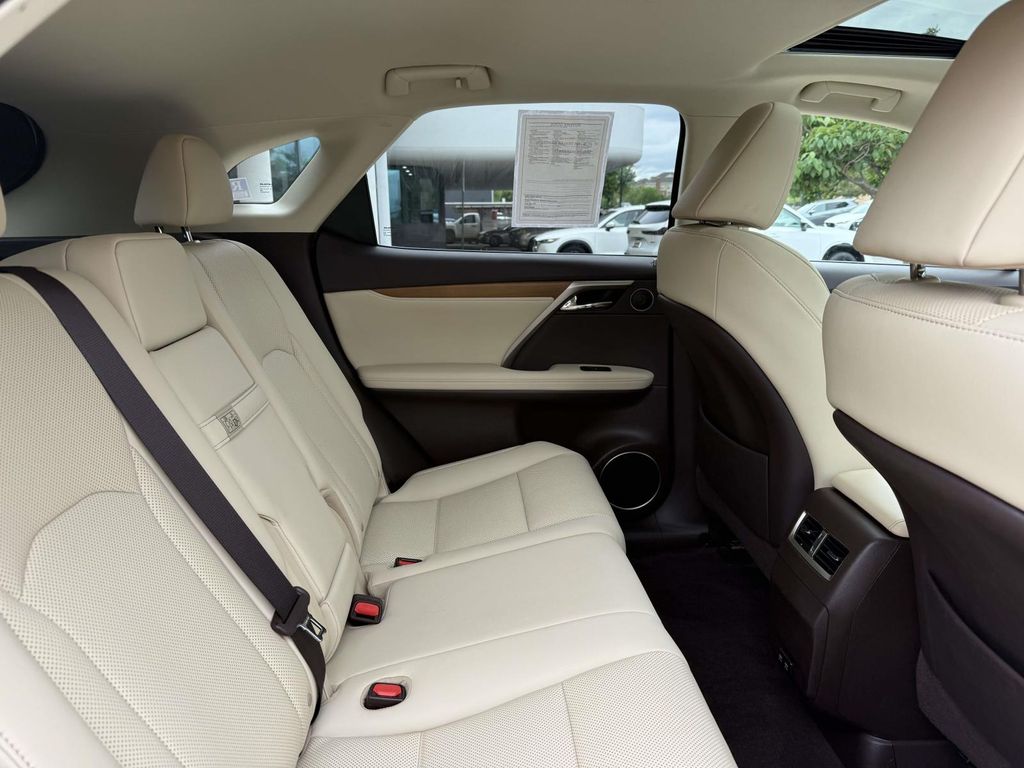 2020 Lexus RX 350 - Photo 16