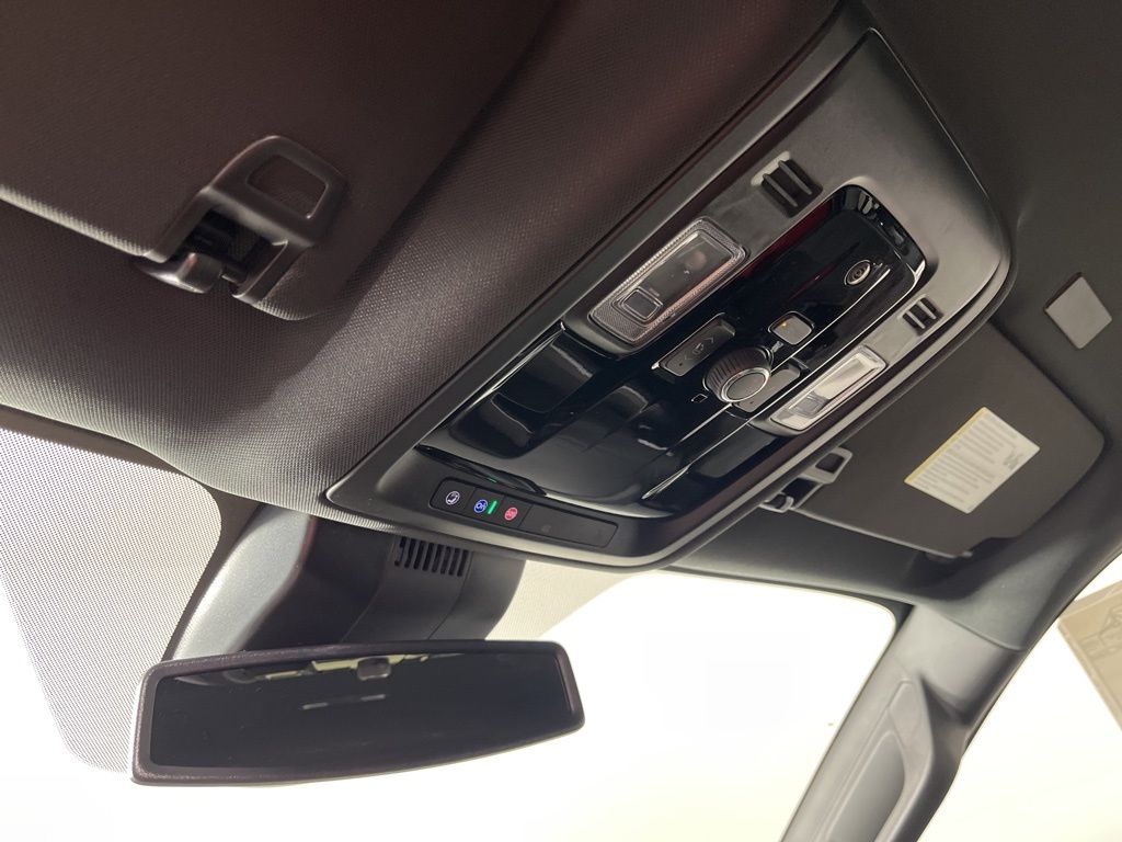 Thumbnail: 2026 Chevrolet Suburban - 31