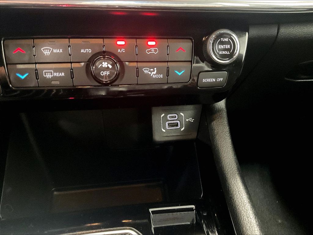 2024 Jeep Compass — photo 26