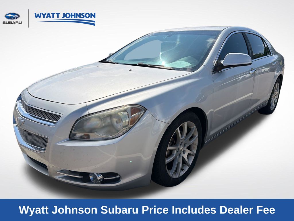 Blade Silver Metallic 2010 Chevrolet Malibu Sedan Front-Wheel Drive 6-Speed Automatic Overdrive