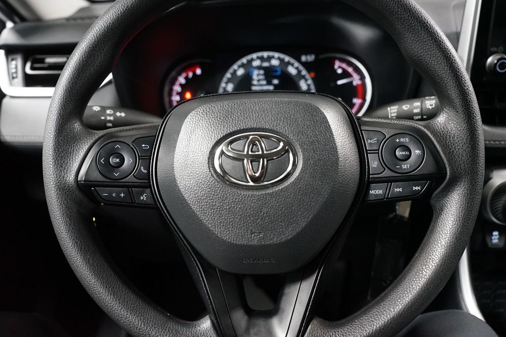 Thumbnail: 2025 Toyota RAV4 - 12