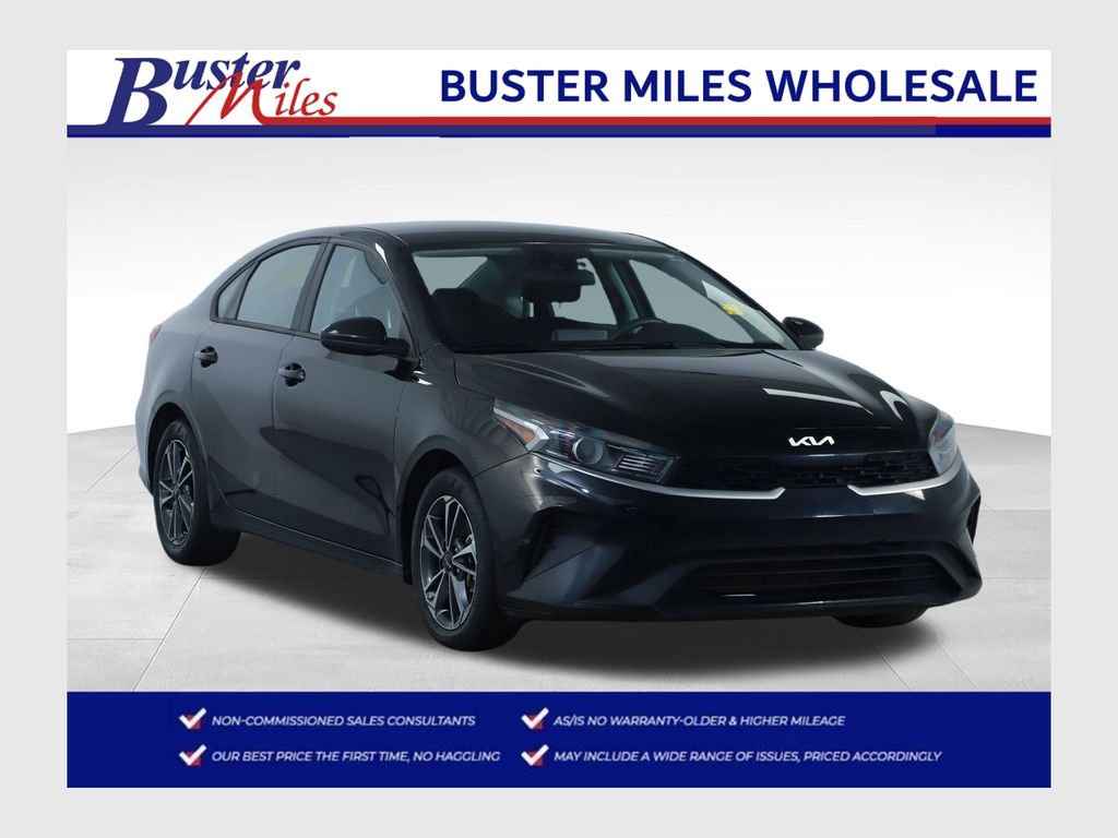  2023 Kia Forte LXS FWD   