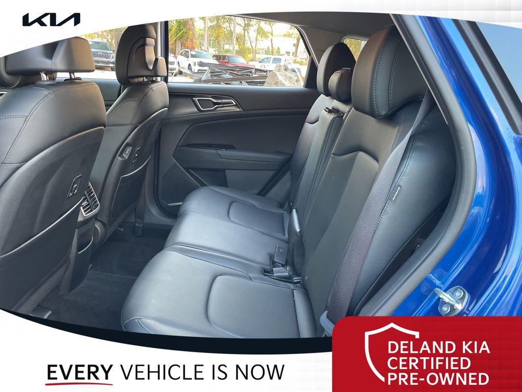 2025 Kia Sportage EX - Photo 30