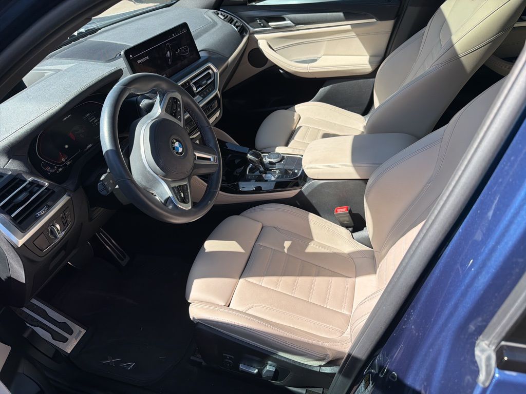 Thumbnail: 2023 BMW X4 - 8