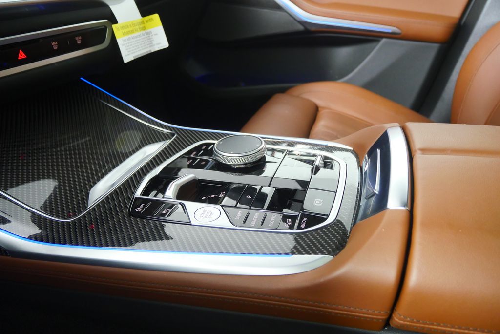 Thumbnail: 2025 BMW X7 - 30