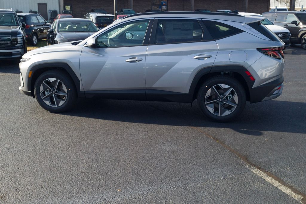 New 2026 Silver Hyundai SEL Plus image 10