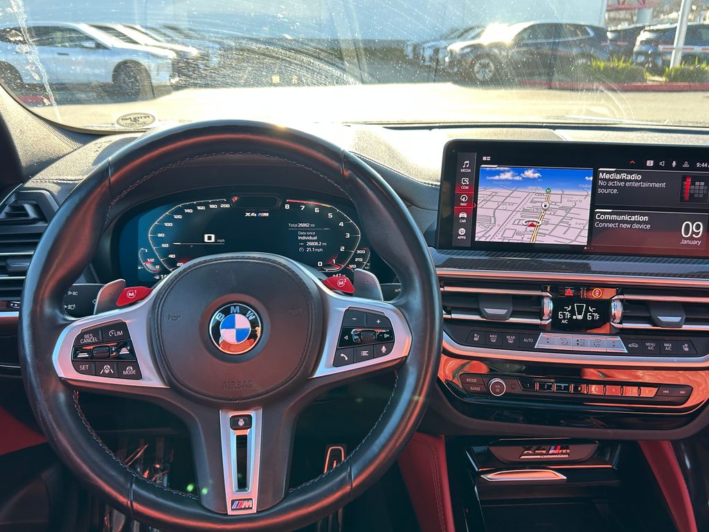 Thumbnail: 2023 BMW X4 - 17