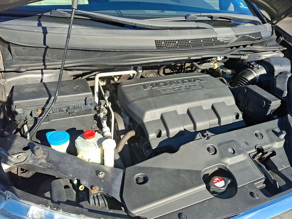 Thumbnail: 2012 Honda Odyssey - 31