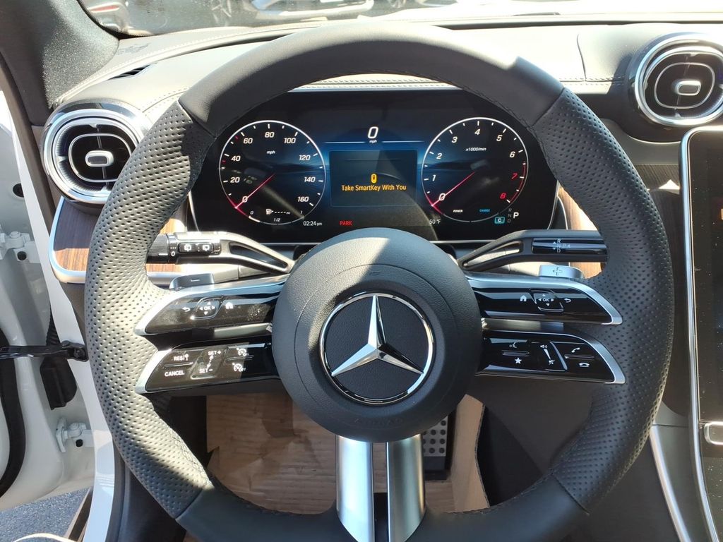 New 2026 White Mercedes-Benz GLC 300 image 19