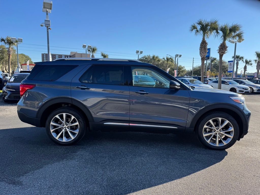 2021 Ford Explorer Platinum 8