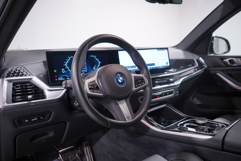 Thumbnail: 2024 BMW X5 - 6
