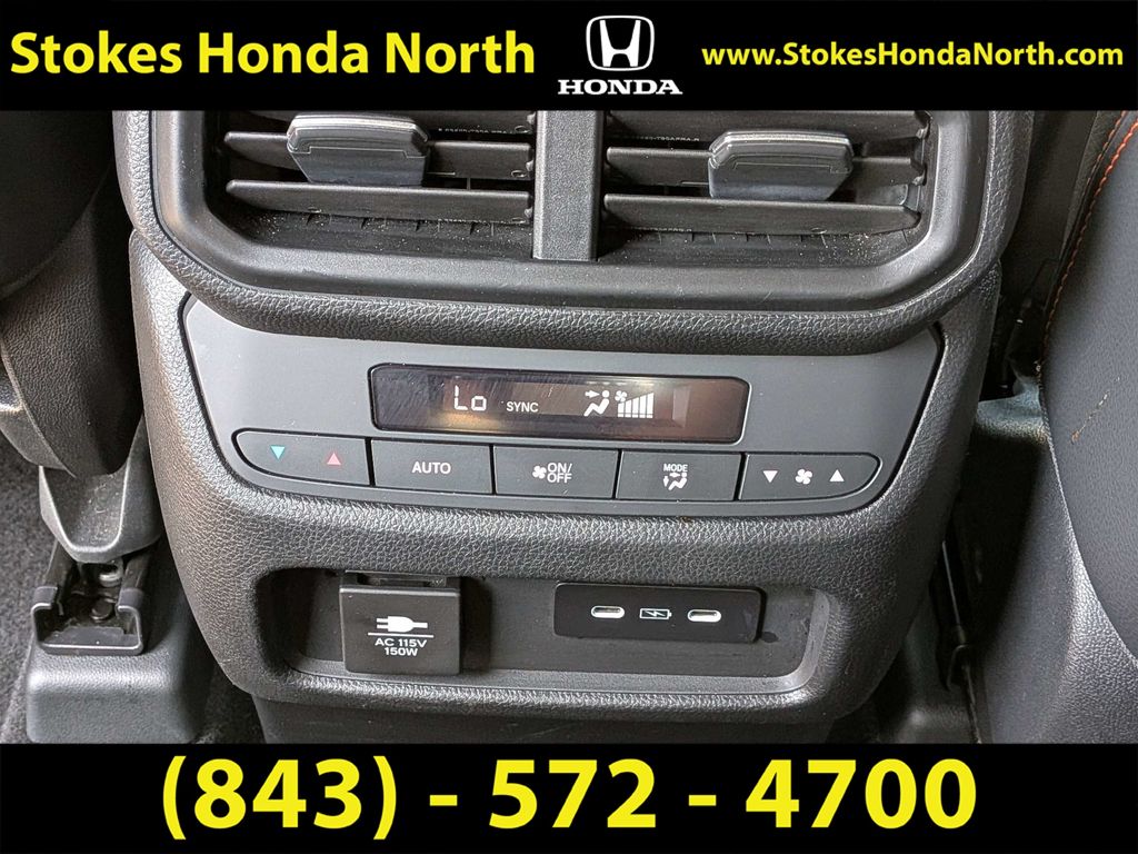 Used 2025 Honda Pilot SUV