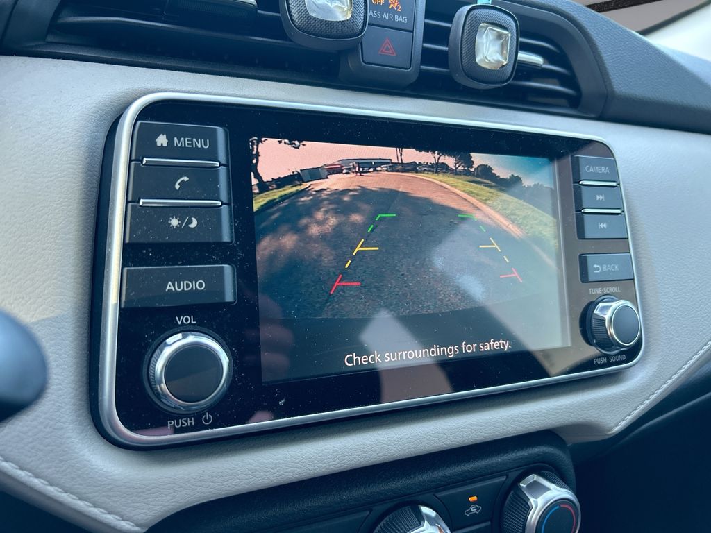 Thumbnail: 2021 Nissan Versa - 21