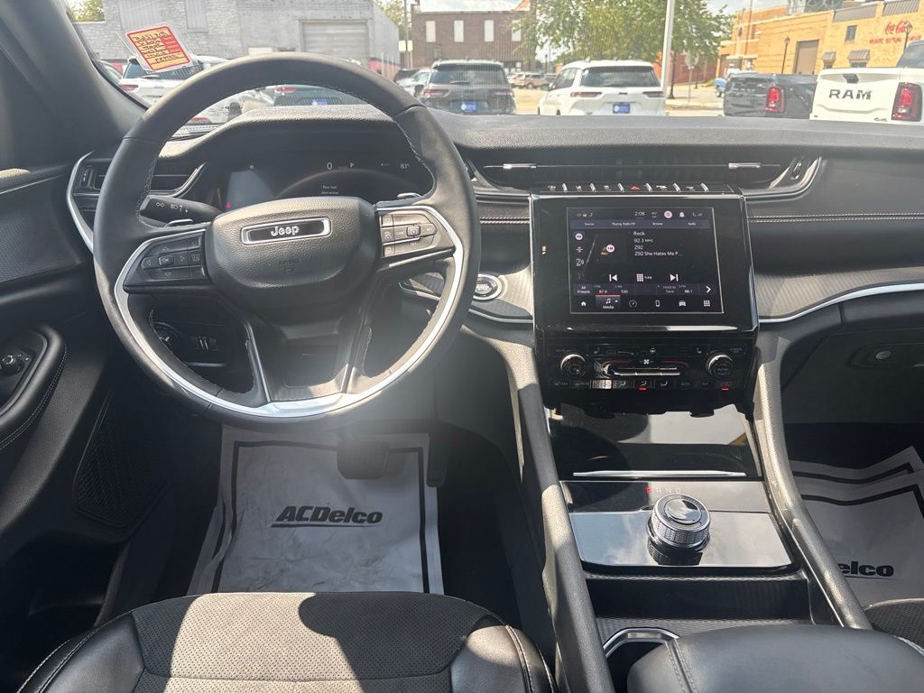 Used 2024 Jeep Grand Cherokee SUV