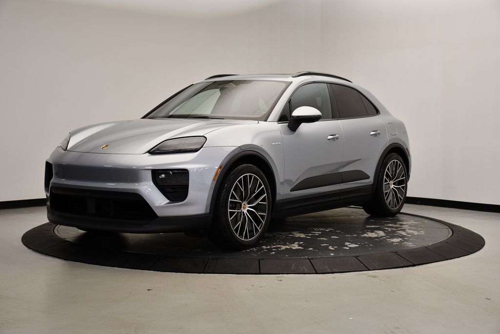 Thumbnail: 2025 Porsche Macan - 1