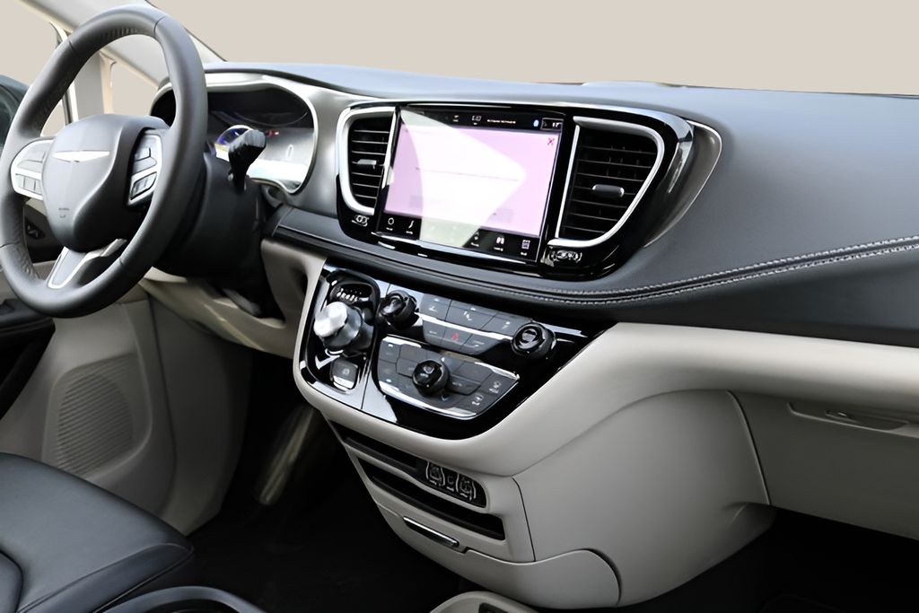 Used Car 2024 Chrysler Pacifica Hybrid  Select For Sale Under $30,000 In Austin, Texas