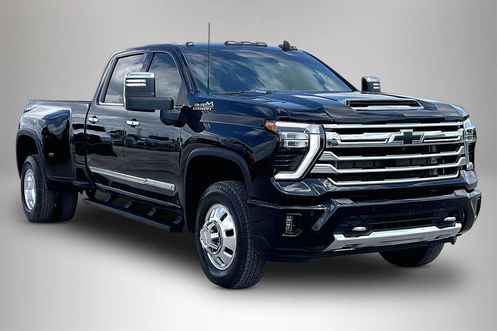 Used 2024 Chevrolet Silverado 3500HD High Country 4D Crew Cab