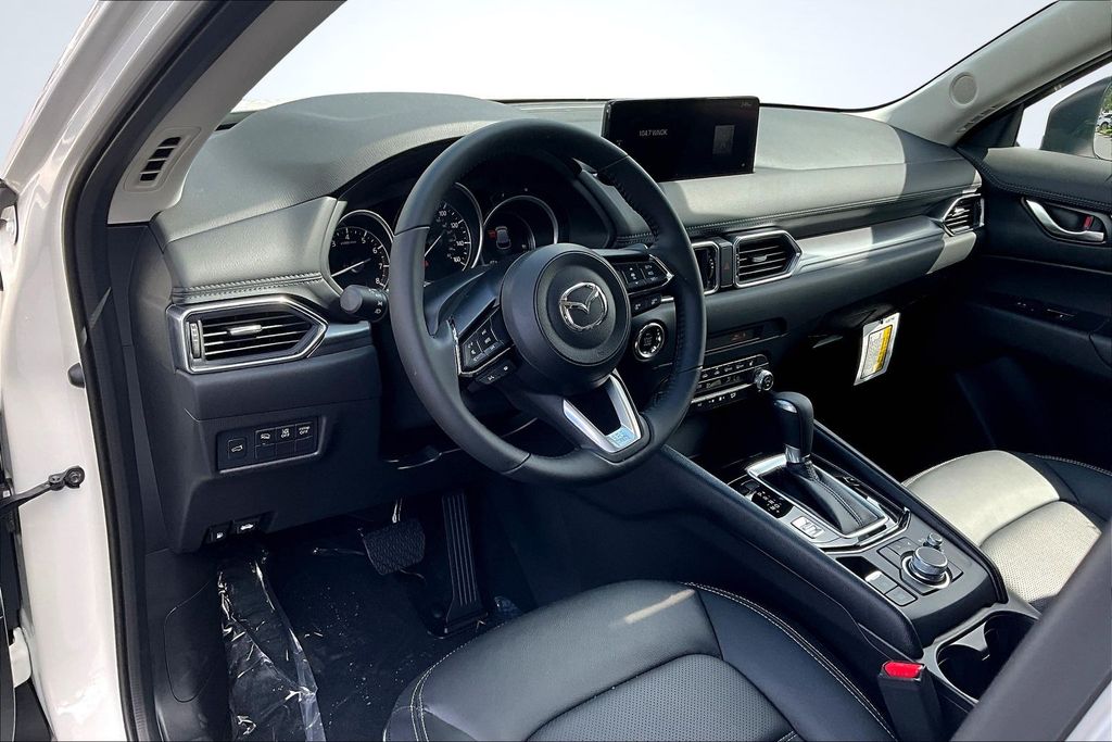 2025 Mazda CX-5 2.5 S Preferred Package - 5