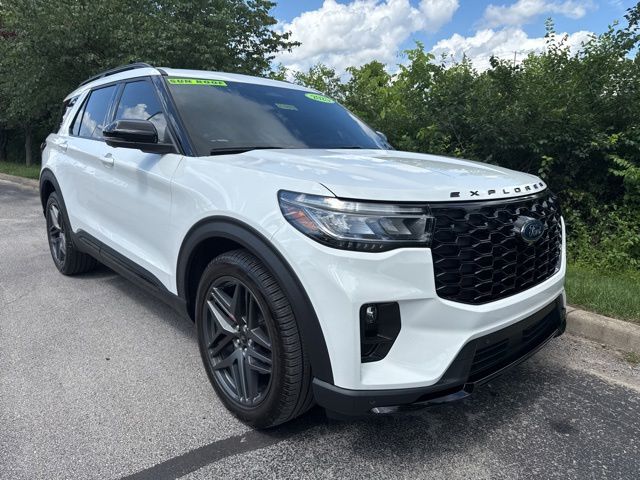 Star White Metallic Tri-Coat 2025 Ford Explorer ST AWD SUV / Crossover All-Wheel Drive Automatic
