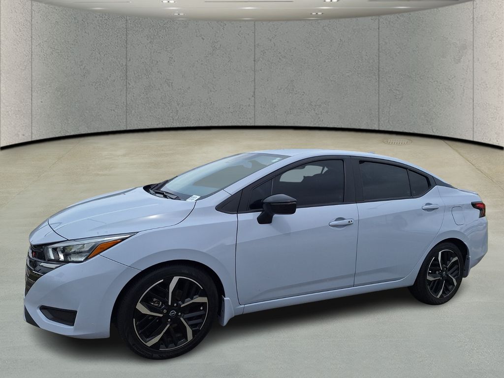 2024 Nissan Versa SR FWD