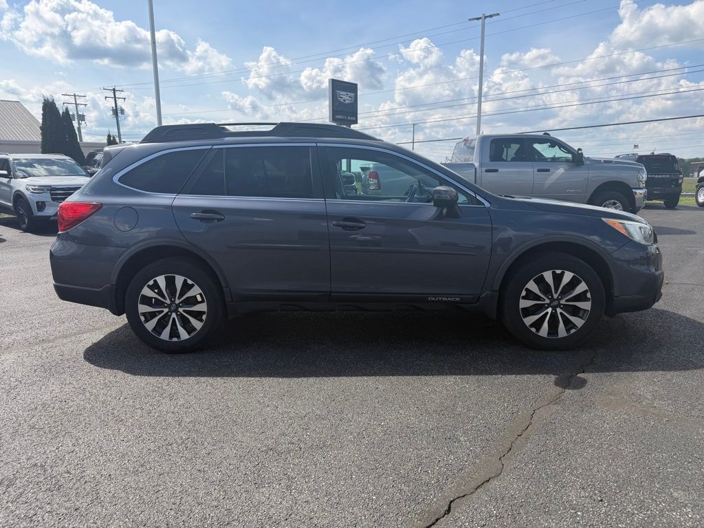 2015 Subaru Outback 2.5i - 8