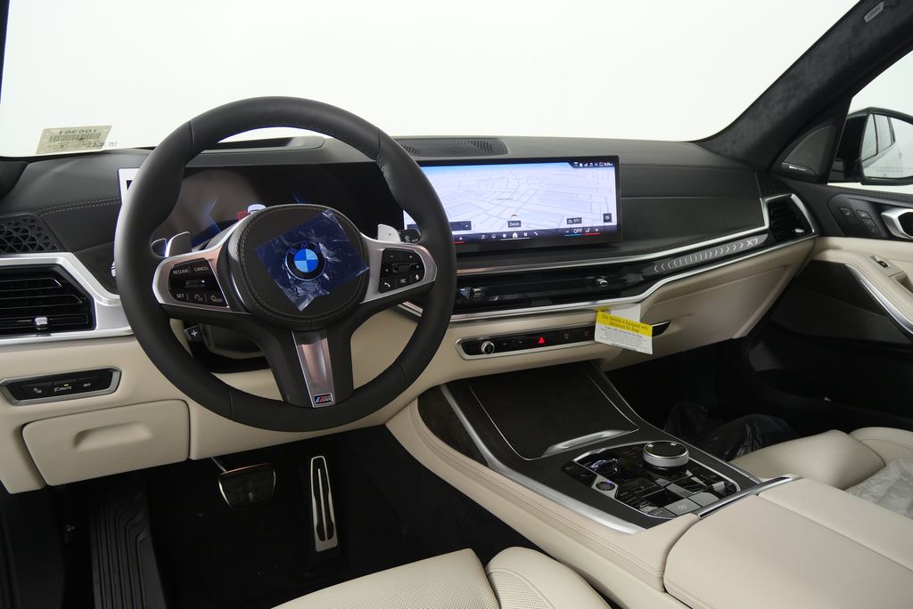 Thumbnail: 2026 BMW X7 - 20