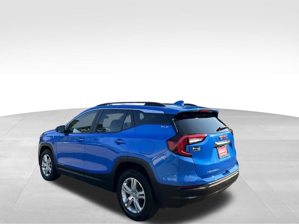 Used 2024 Blue GMC SLE image 3
