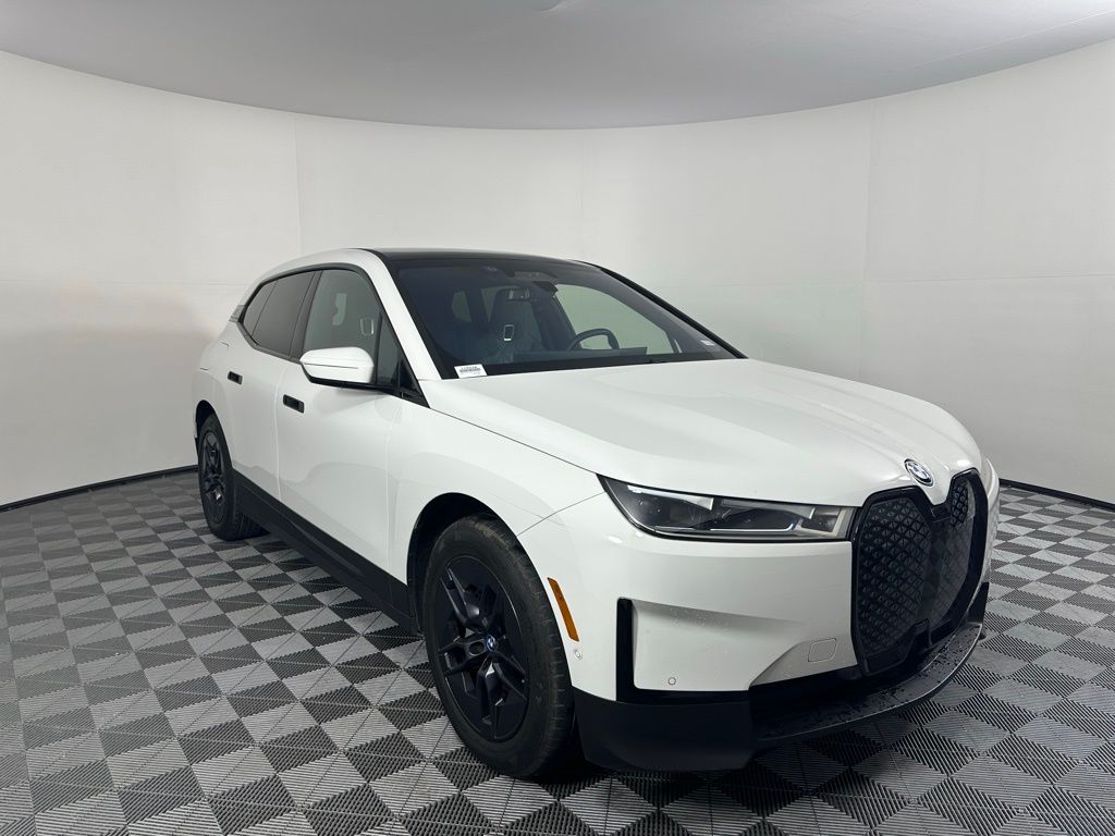 Thumbnail: 2024 BMW iX - 3