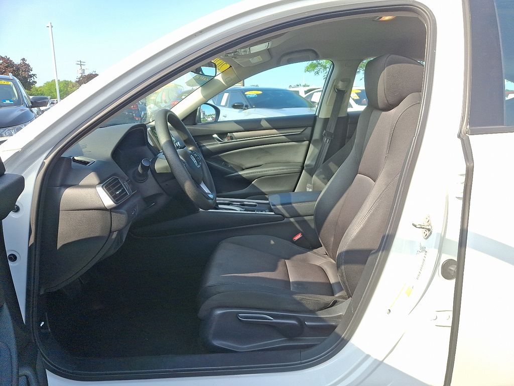 2020 Honda Accord LX 13