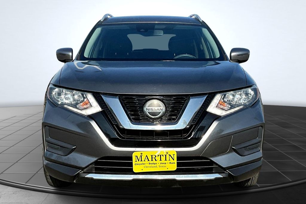 2019 Nissan Rogue SV - 2