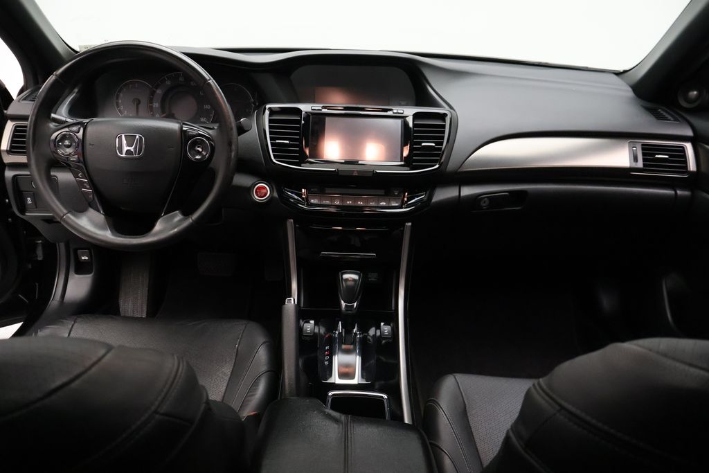 Thumbnail: 2017 Honda Accord - 21