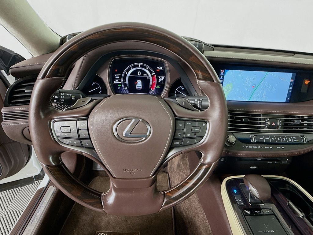Thumbnail: 2020 Lexus LS - 11