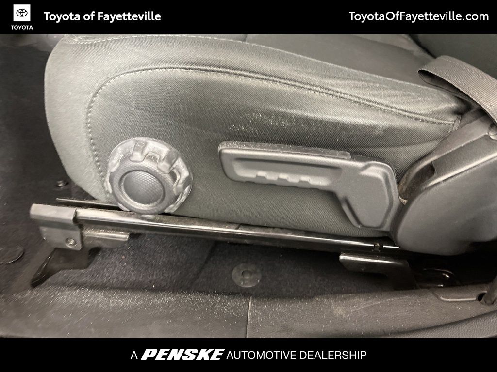 Thumbnail: 2022 Jeep Wrangler - 15