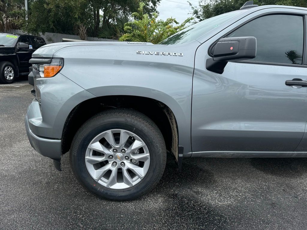 2024 Chevrolet Silverado 1500 Custom 11