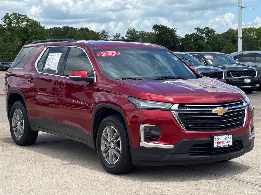 2023 Chevrolet Traverse LT - 10