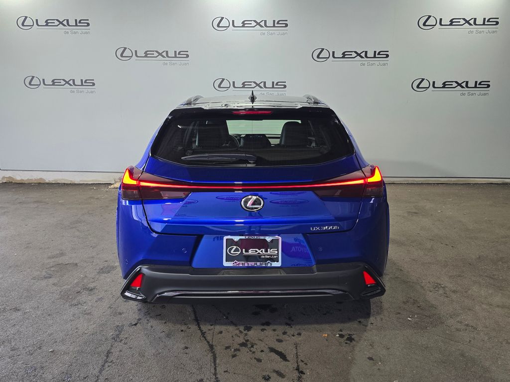 Thumbnail: 2026 Lexus UX - 9