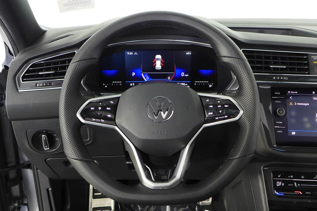 Thumbnail: 2022 Volkswagen Tiguan - 27