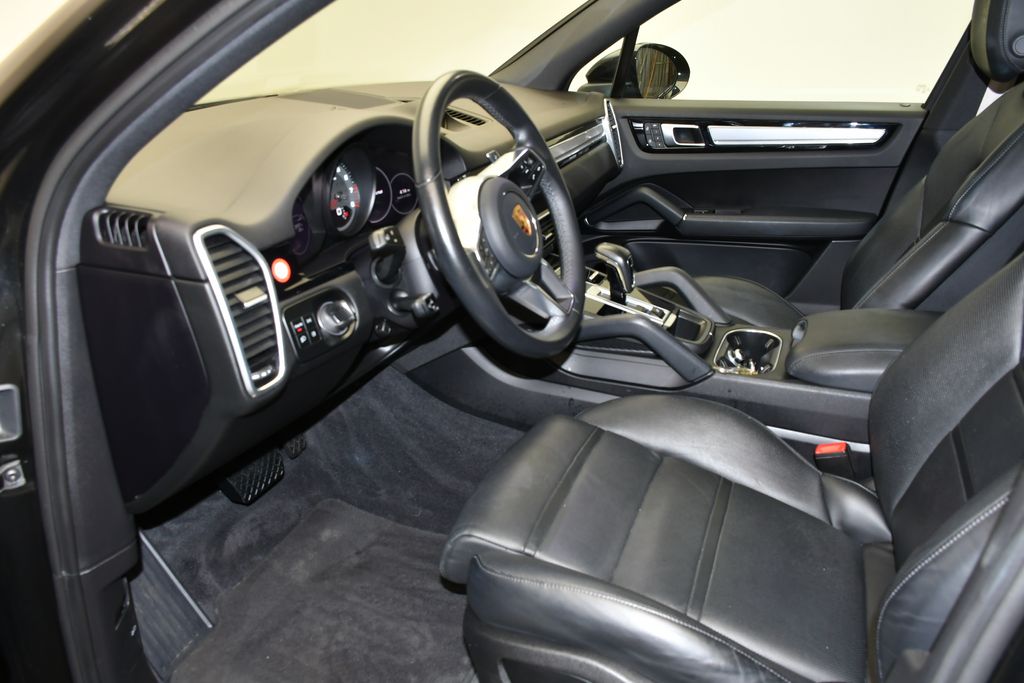 Thumbnail: 2023 Porsche Cayenne - 5