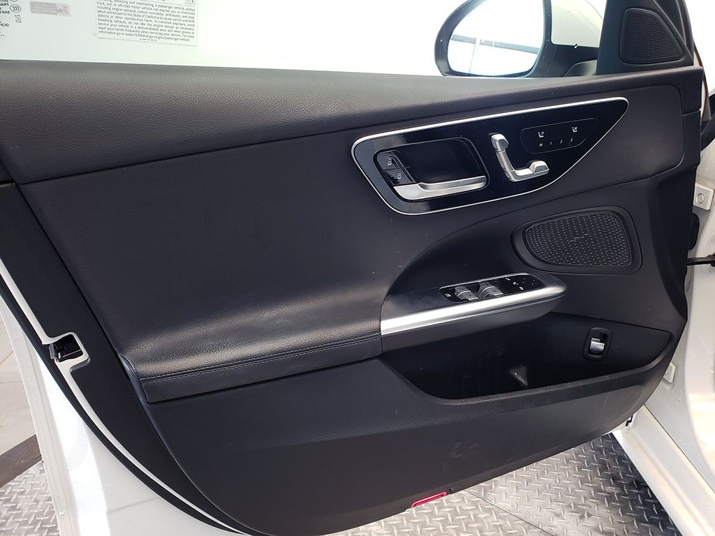 Thumbnail: 2022 Mercedes-Benz C-Class - 9