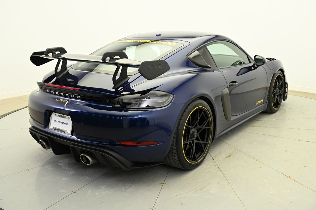 2024 Porsche 718 Cayman GT4 RS 7