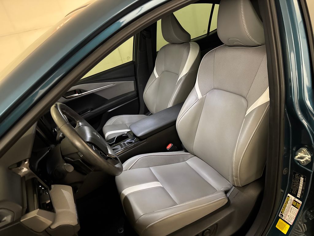 Certified Used 2025  Toyota SE image 17